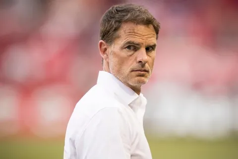 Durísimo: Frank De Boer arremetió contra la cancha del estadio Olímpico