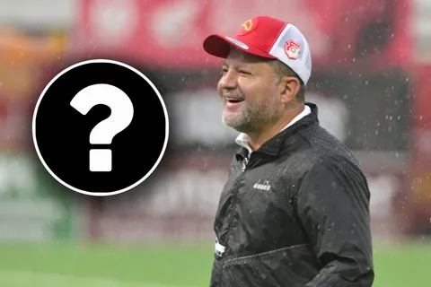 Jafet Soto lo tiene en la mira: un DT que no estaba en los planes se acerca a Herediano