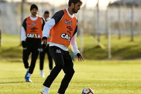 Bryan Ruiz cumple otro "deseo" y juega la Libertadores