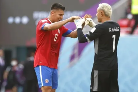 Keylor Navas le dedicó un mensaje Óscar Duarte.