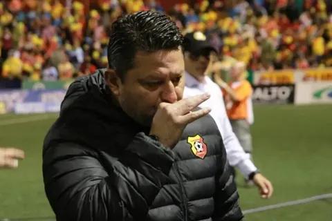 Jafet Soto no la vio venir: lo limpió de Herediano y ya tiene nuevo equipo en Costa Rica