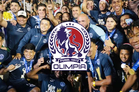 Motagua festeando su estrella 19.