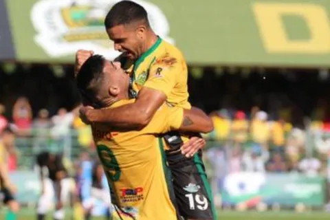 ¿Cuántas finales jugó Guastatoya y cómo le fue en ellas?