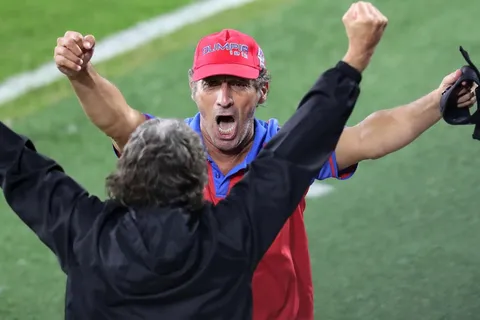 Pedro Troglio: “En Honduras tienen que festejar que Olimpia clasificó a las semifinales”