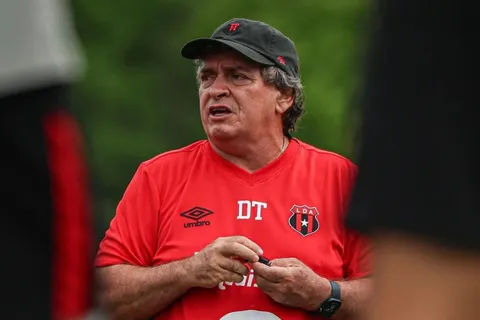Óscar Ramírez dejó afuera a un referente de la planilla.