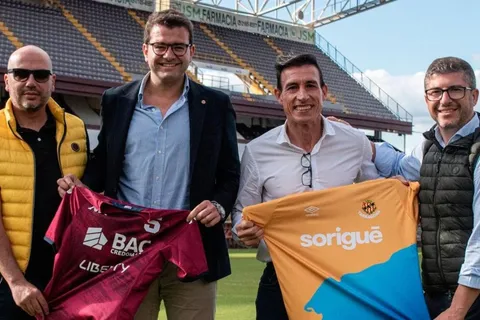 ◉ Las noticias de Saprissa hoy: visita desde España, novedad en las conferencias y ¿una muralla casi imbatible?