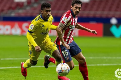 Cádiz vs. Atlético Madrid: cuándo, dónde y por qué canal ver al Choco Lozano en partido por la jornada 21 de LaLiga
