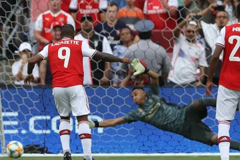 Madridista sí fue transferido al Arsenal, pero al final no fue Keylor