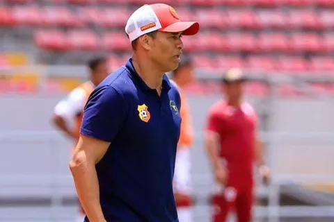 "Muy agresivos": jugador de Herediano reveló detalles de la intimidad de Paté Centeno