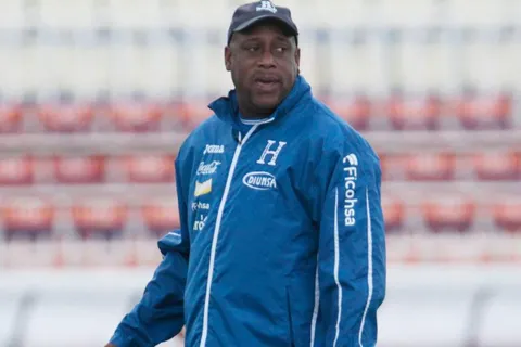 Hernán Medford asegura que Honduras y Costa Rica perdieron su respeto