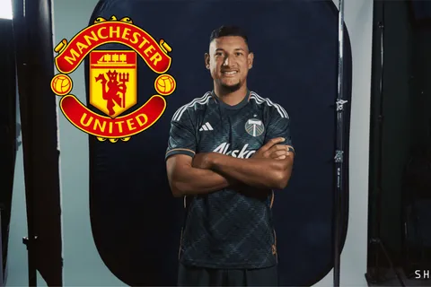 Futbolista centroamericano será dirigido por una ex figura del Manchester United