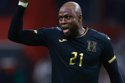 Yustin Arboleda estalla contra las críticas que recibe la Selección Nacional de Honduras