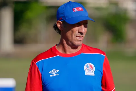 Pedro Troglio se pone serio y da una condición para seguir en Olimpia