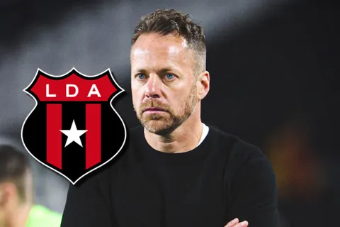 Marc Dos Santos elogió a Alajuelense.