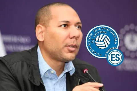 Yamil Bukele en conferencia de prensa.
