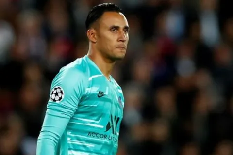 "Rendidos a Keylor en París", dice diario Marca
