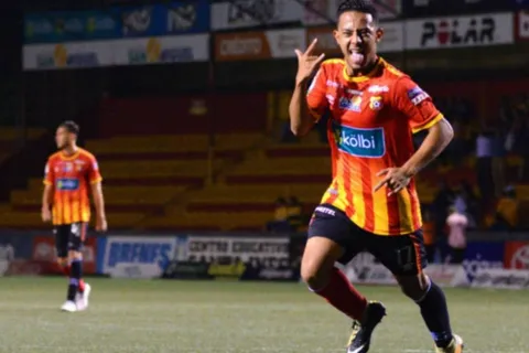 Jimmy Marín, a punto de fichar por la MLS