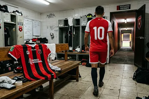Futbolista mexicano le dice que no a Alajuelense.