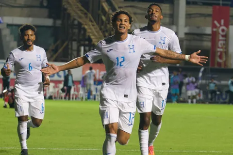 ¡Al estilo de Cristiano Ronaldo! David Ruiz hizo un golazo con la Selección de Honduras y dejó una celebración épica (Video)