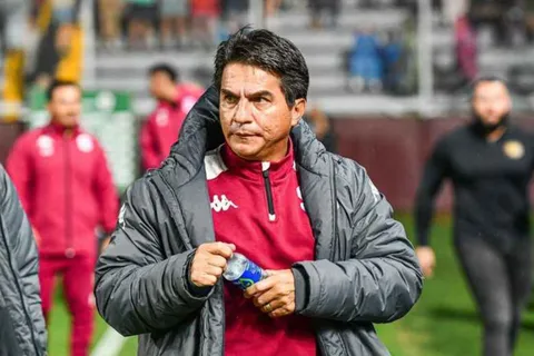 Vladimir Quesada dejó de ser el DT de Saprissa pero consiguió algo que buscaba