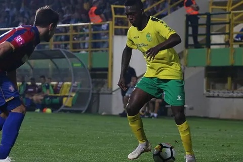 "Cocobolo" se estrenó con este golazo
