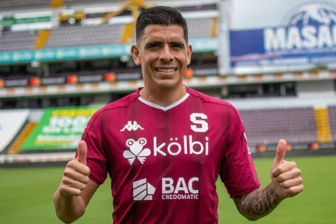 Johnny Acosta previo al clásico ante la Liga: "Tenemos que sacar los tres puntos"