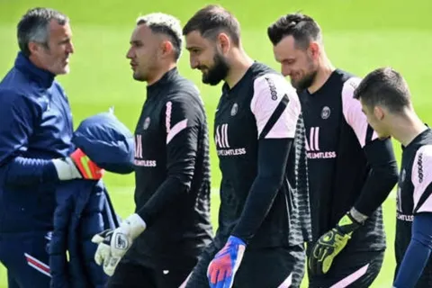 Oficial: PSG anunció la venta de uno de sus arqueros al fútbol inglés