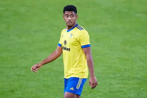 “Choco” Lozano volvió a tener minutos