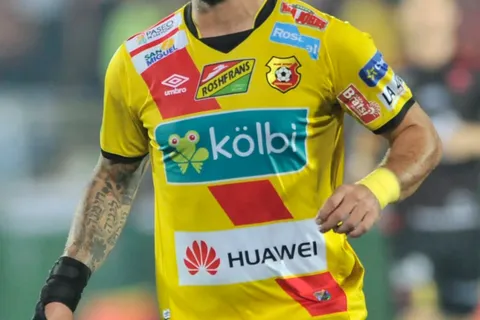 Ganó 5 títulos con Herediano, tuvo un gol nominado al Premio Puskás y fichó por un inesperado equipo de Costa Rica