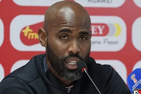 Felipe Baloy destroza el manejo de redes sociales de la LPF