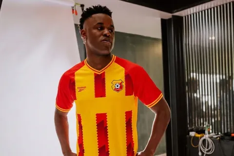 Joel Campbell lanza guiño a Herediano.