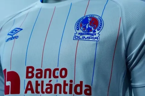 "Me voy lleno de orgullo": confirma su salida del Olimpia de Eduardo Espinel y este es su nuevo equipo a los 29 años