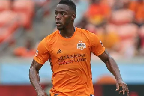 Maynor Figueroa seguiría jugando en el Houston Dynamo