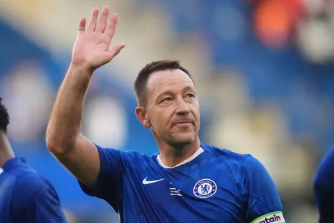 John Terry critica el marcaje zonal de Chelsea tras la derrota 3-0 ante Brentford