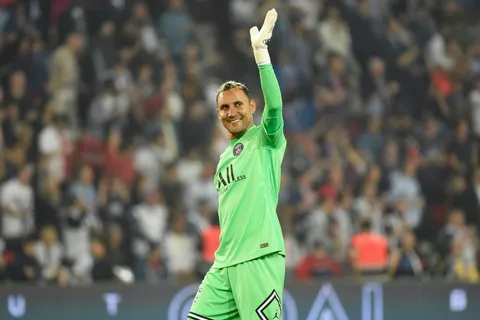 ¡Se queda! Keylor Navas confirma que seguirá en el PSG