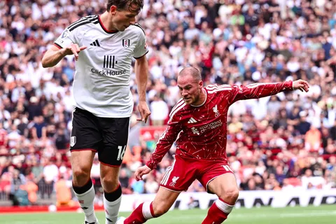 Liverpool no pudo con Fulham.
