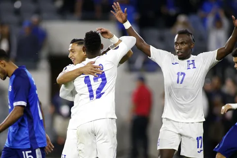 Honduras vs El Salvador: como es el historial entre las dos selecciones centroamericanas