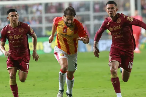Saprissa sufrió, pero venció 2-1 a Herediano: goles y resumen de la final de ida del Clausura 2026 de Costa Rica
