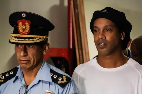 El privilegio que le dan a Ronaldinho en prisión y que otros presos no tienen