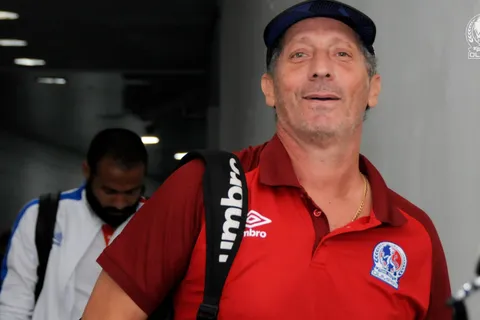 Olimpia de Troglio va por los invictos más poderosos del fútbol centroamericano