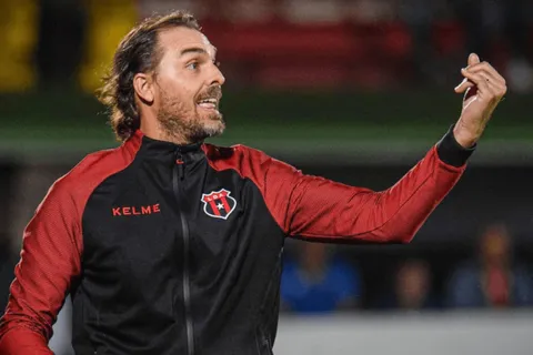 Alajuelense | La dura exigencia de Andrés Carevic a sus jugadores