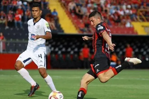 Equipo español cerca de quedarse con un futbolista de Alajuelense