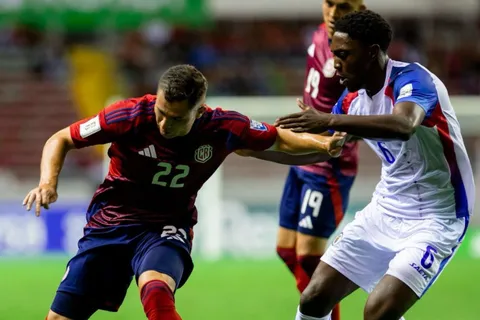Costa Rica la pasó mal hasta terminado el partido. (Foto: Fedefútbol)
