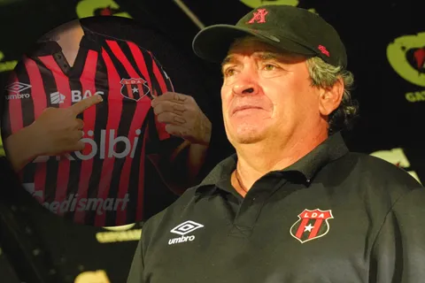 “Va a fichar”: en Alajuelense se confirma el movimiento más esperado del mercado por pedido expreso del Machillo Ramírez