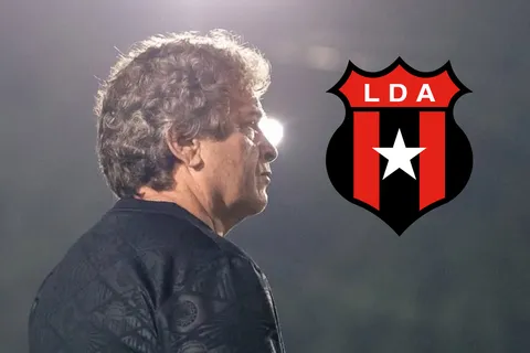 Machillo Ramírez quiere romper el mercado: un goleador campeón con Alajuelense está cerca de volver por la 31