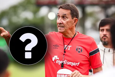 Guimaraes sufre por las bajas de su equipo.