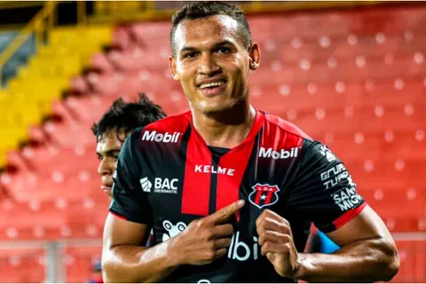 Jurgens Montenegro se va de Alajuelense para fichar por un equipo europeo
