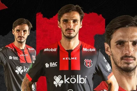 Alajuelense presentó su nueva camisa para la próxima temporada