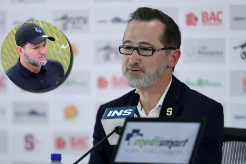 Fulminante: Juan Carlos Rojas le responde a Jafet Soto por su hachazo a Saprissa
