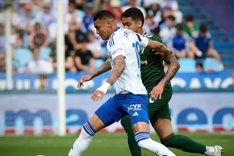 El Real Zaragoza de Kervin Arriaga da golpe de autoridad y camina con pie firme